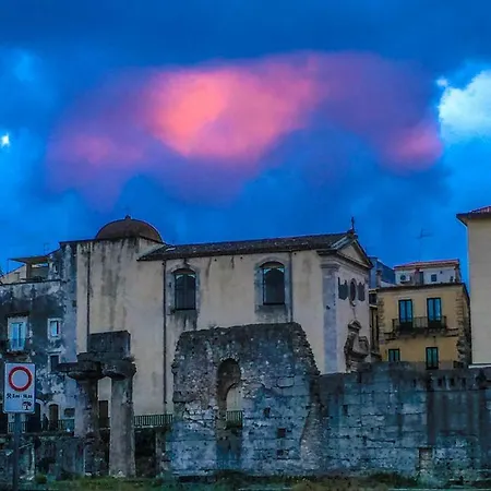 A 50 Passi Dal Tempio Di Apollo Szirakúza